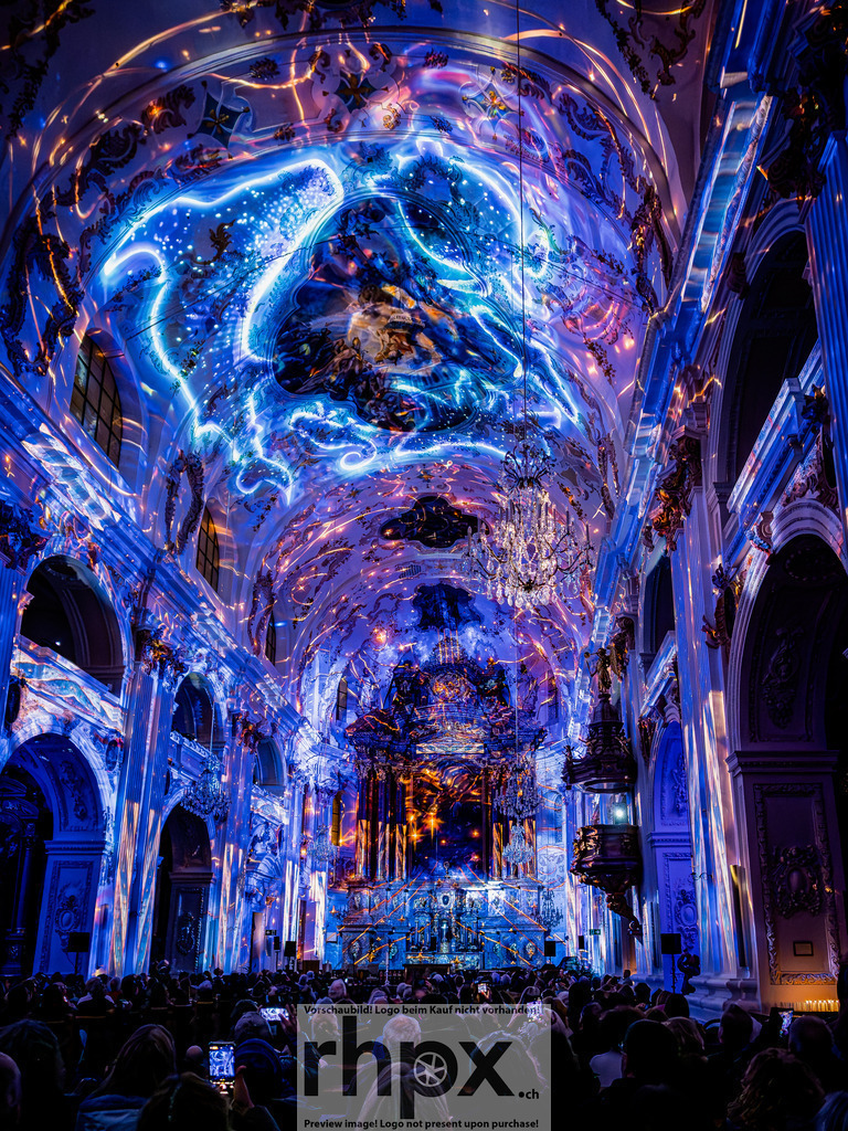 Lilu Lichtvestival 2026 | Stimmungsvolle Fotokunst aus Luzern. Erlebe den Pilatus, den See und die Stadt Luzern in exklusiven Aufnahmen in der Fotogalerie & Shop. - Realisiert mit Pictrs.com