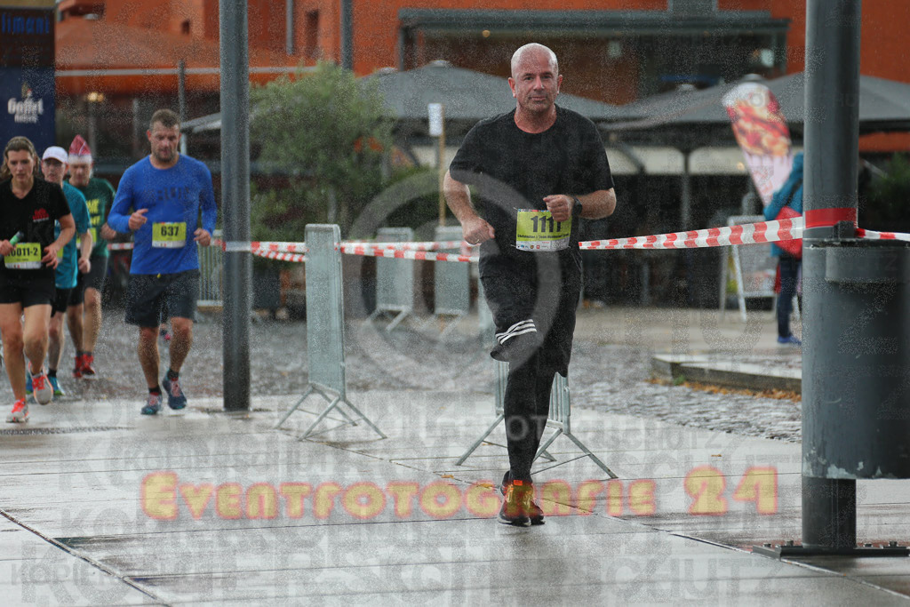 220917_1513_EX1_5090 | Sportfotografie im Rhein-Sieg Kreis, Köln, Bonn, NRW, Rheinland Pfalz, Hessen, etc. Unser Tätigkeitsfeld umfasst den Laufsport vom Volkslauf über den Marathon, Duathlon, Triathon bis zum Ultralauf wie Kölnpfad Ultra oder Schindertrail.