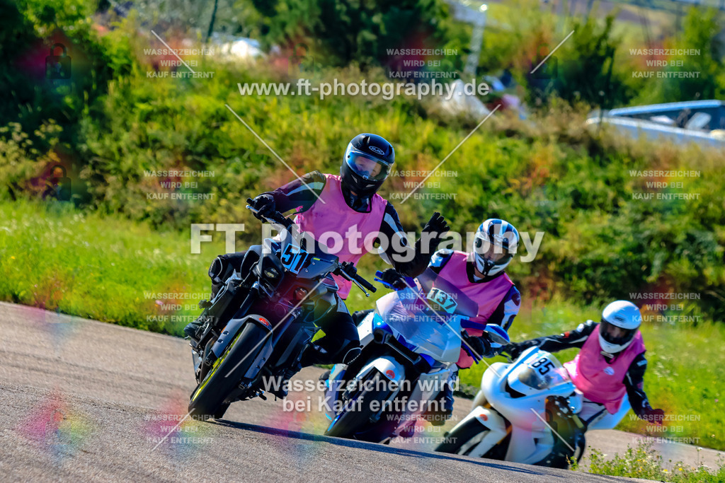 051-2428 | Hier findet Ihr Bilder von Touristenfahrten auf der Nürburgring Nordschleife oder von anderen Veranstaltungen die ich besucht habe. Viel Spass beim Durch Schauen 