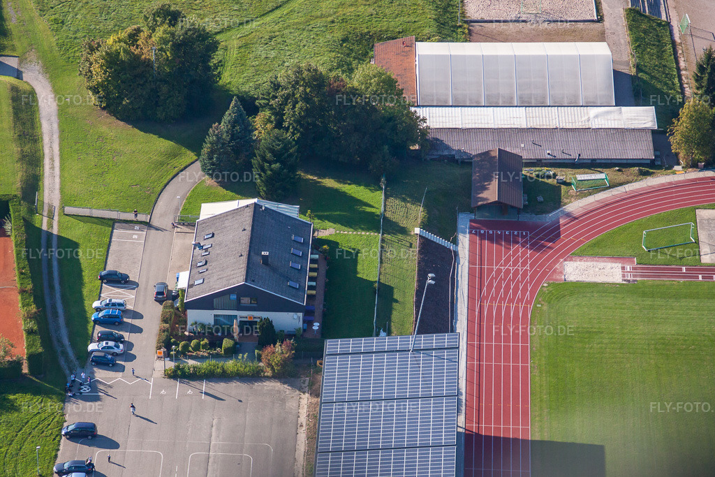 Luftbild: Sportgelände des SV-1899 eV Langensteinbach im Ortsteil Langensteinbach in Karlsbad im Bundesland Baden-Württemberg in Deutschland. Foto: IMG_45239.jpg vom 21.09.2011 durch Werner Riehm/FLY-FOTO.de