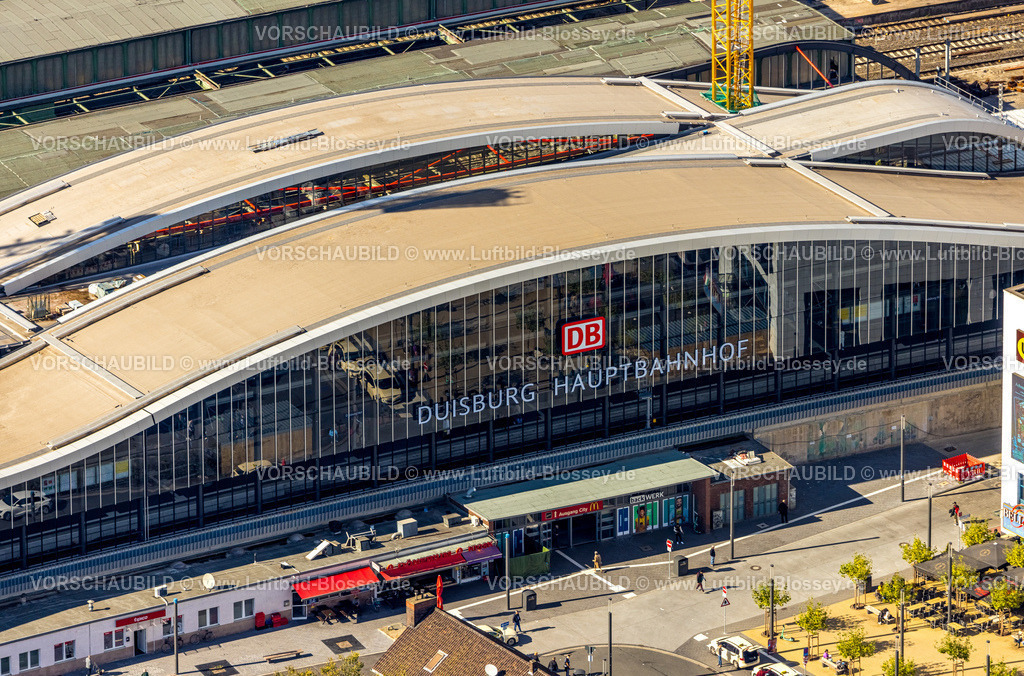 Duisburg241003972 | Luftbild, Hauptbahnhof Hbf Deutsche Bahn AG, Großbaustelle Hauptbahnhof Gleishalle und Vorplatz Ost, Dellviertel, Duisburg, Ruhrgebiet, Nordrhein-Westfalen, Deutschland