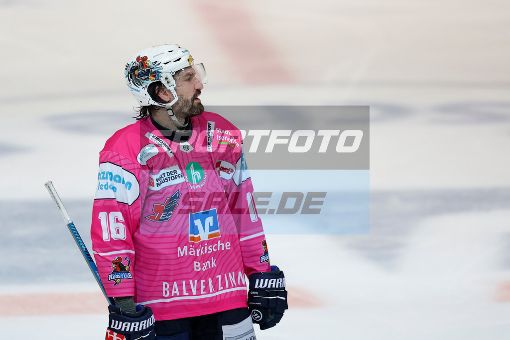 241025_JB_01180 | Fotodatenbank für Print- und Onlinemedien mit den Schwerpunkten Fußball, Eishockey, Basketball, Handball, Wintersport und Leichtathletik - Realisiert mit Pictrs.com