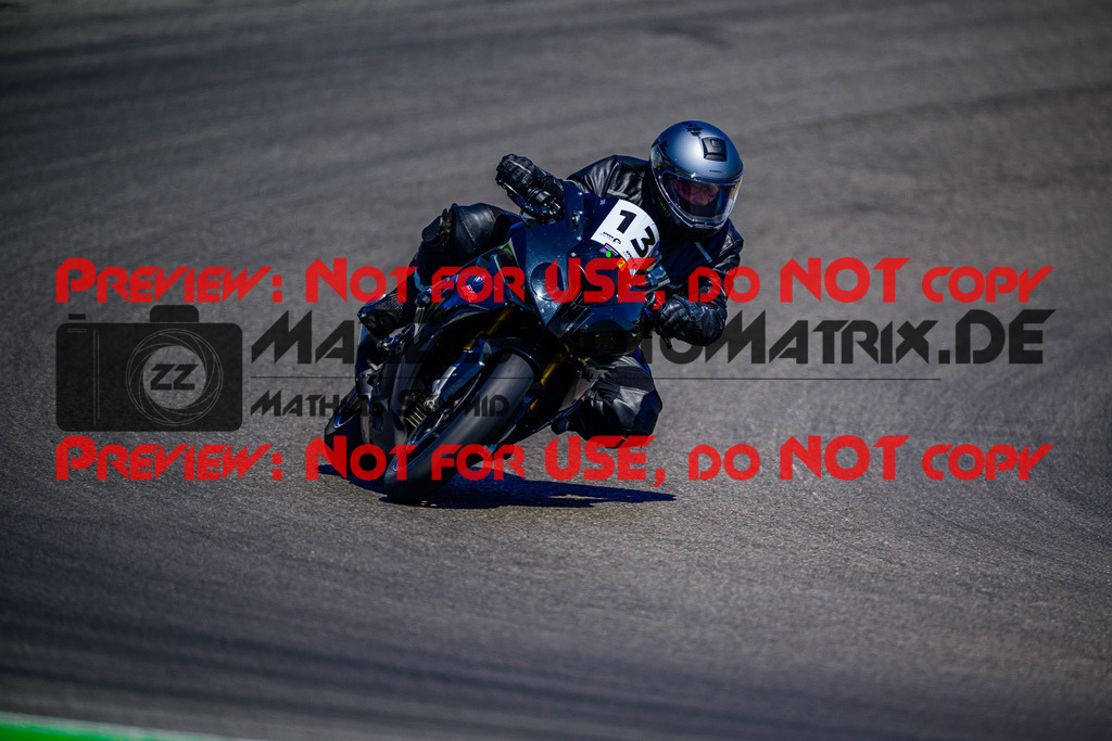 MaZZes_Fotomatrix_20250519_6007705_6836-2 | GELB