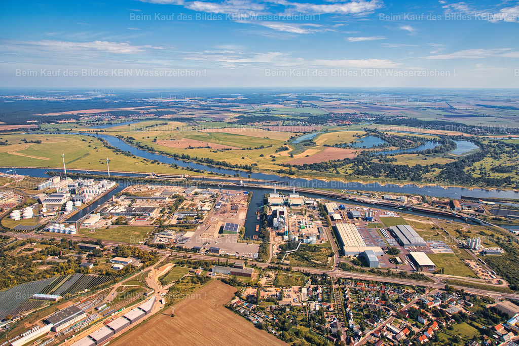 Magdeburg_6926 | Die Magdeburger Platte® - das sind die schönsten Luftbilder von Magdeburg & Sachsen-Anhalt auf Acryl, Leinwand oder zum Download. Das ist Luftbildfotografie & Luftbildaufnahmen mit Drohne & Flugzeug.  - Realisiert mit Pictrs.com