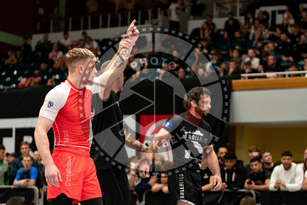 20230916PBB3990 | Fighters compete during the grappling tournement ADCC Trials (European, Middle East and African Championship) in Warsaw, Poland, on September 16, 2023.