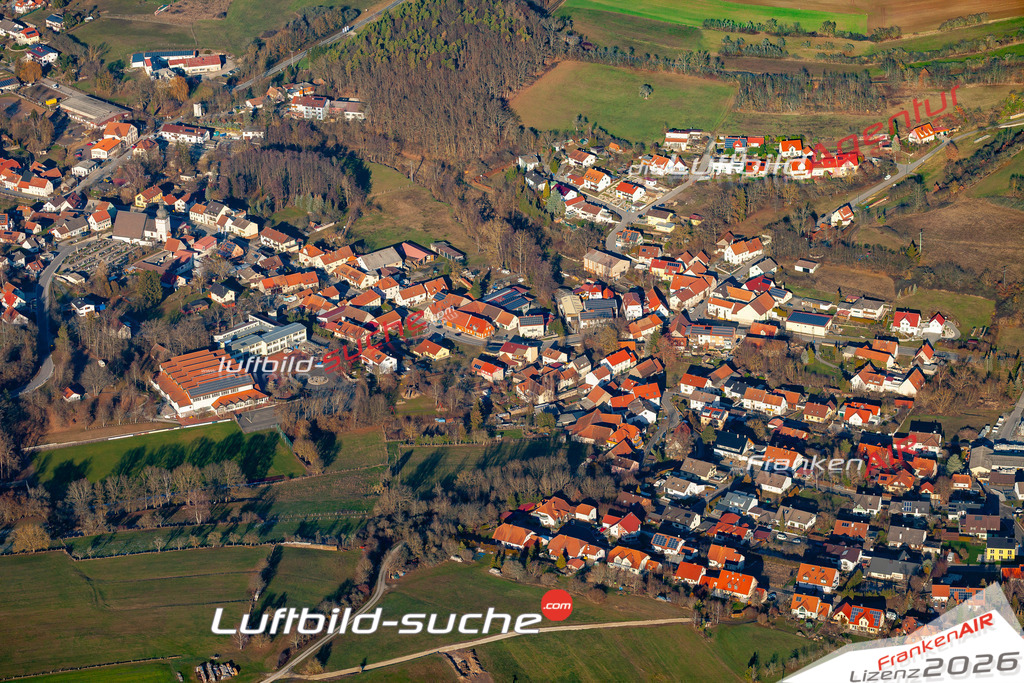 Die Luftbildaufnahme Trossenfurt - Oberaurach wurde 2019 mittels Flugzeug (keine Drohne) erstellt. Perfekte Schärfe und Druck- Ergebnisse- Garantiert!