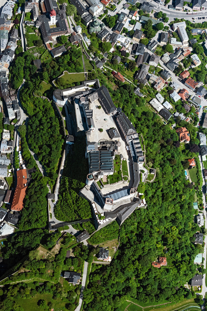 dr__0097188.jpg | SALZBURG 19.05.2022 Burganlage der Veste Festung Hohensalzburg in Salzburg in Österreich. // Castle of the fortress Festung Hohensalzburg in Salzburg in Austria. Foto: Daniel Reiter