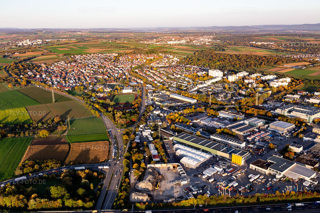 Luftbild: Ortsansicht aus Osten in Möglingen im Bundesland Baden-Württemberg in Deutschland. Foto: IMG_119117.jpg vom 14.10.2019 durch Werner Riehm/FLY-FOTO.de