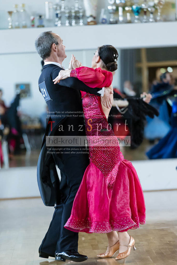 20240525_RL-Masters3-Std_5049 | Tanzsportbilder, Standardtanz, Lateintanz, WDSF, DTV, LTVB, dancecomp, goc, hessen tanzt, blaues band der spree, walzer, tango, wiener walzer, slowfox, quickstepp, samba, rumba, cha-cha-cha, paso doble. jive, hd-kroft photography, turniertanzsport