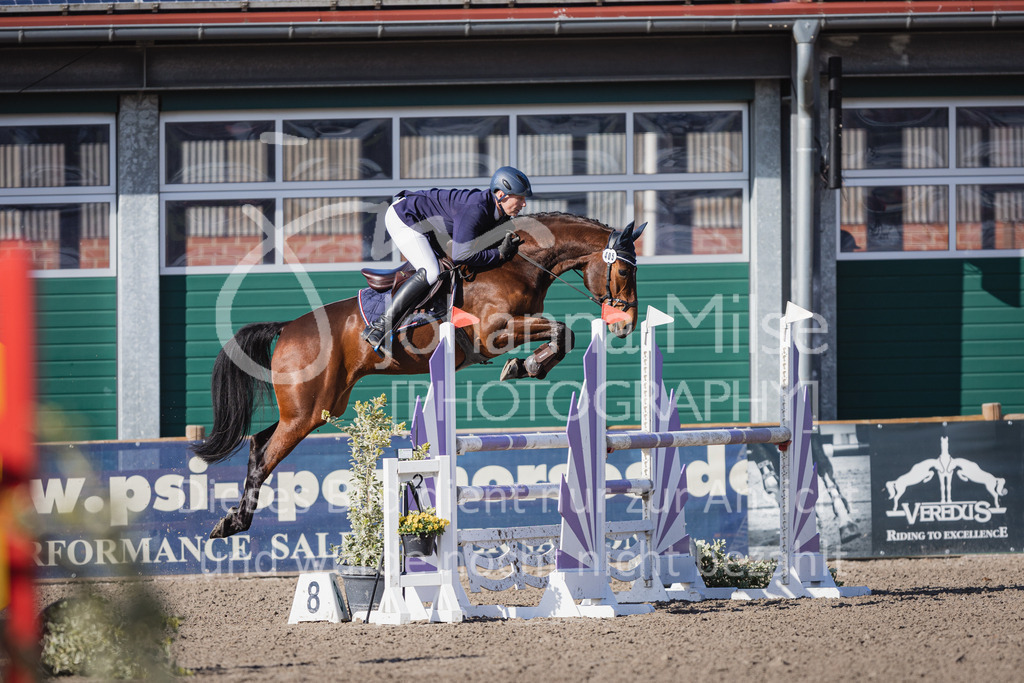 230411_Mühlen_04SprPf-L-461 | Deine schönsten Turniermomente als professionelle Fotos! Entdecke hochwertige Pferdesport-Fotografie im Online-Shop. Jetzt Fotos finden & bestellen!