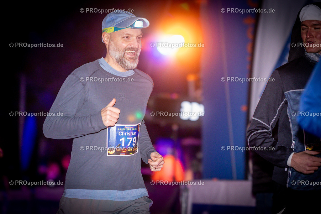 Halloween Run 2025 in Koeln, 31.10.2025 | Impressionen vom Halloween Run 2025 am 31.10.2025 in Koeln (Forstbotanischer Garten Rodenkirchen). Foto: Axel Kohring/Beautiful Sports
