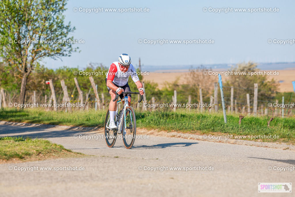 749_AR6_8333 | Neusiedlersee Radmarathon 2026@sportshot_your_pictrs #yourpictures#roadtowm2029 #nrm #neusiedlerseeradmarathon #neusiedlersee #neusiedlerseetourismus #burgenland #mörbisch #nrm26 #burgenlandtourismus #voglundco #poweredbyburgenlandtourismus #radsport #rad #marathon #ucigranfondo #visitburgenland #ucigranfondoworldseries