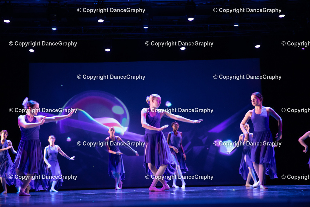 GPHY5113 | DanceGraphy - Realisiert mit Pictrs.com