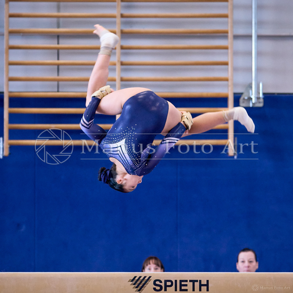 2024-10-06-1-A-DSC02409 | Professionelle Sportfotografie in Hamburg, Schleswig-Holstein und Niedersachsen – spezialisiert auf Rhönrad, Geräteturnen, Leistungsturnen und rhythmische Sportgymnastik. Bundesweite Begleitung von Rhönrad-Events. Jetzt Sport-Fotos - Realisiert mit Pictrs.com