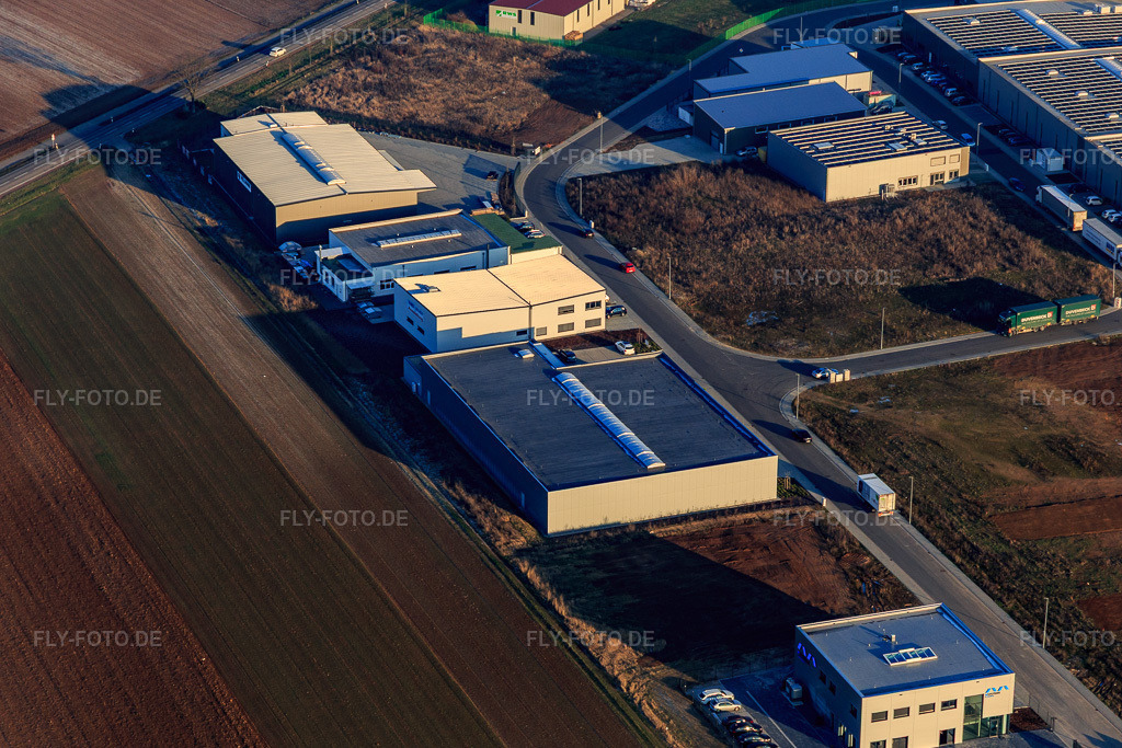 Luftbild: Gewerbepark W II aus Westen mit Martin Dradrach Verpackungen in Herxheim bei Landau im Bundesland Rheinland-Pfalz in Deutschland. Foto: IMG_112555.jpg vom 21.01.2019 durch Werner Riehm/FLY-FOTO.deHoki