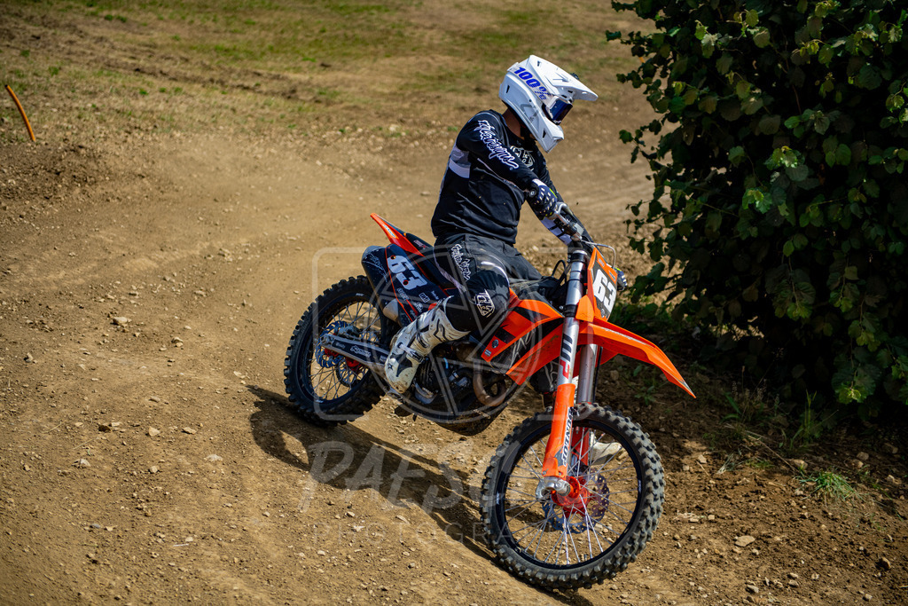MX2A (58) | Paeschuphoto Shop - Wer nicht sucht der auch nicht findet.Ob Motocrossbilder oder von einem besuchtem Spiel, Hauptsache Action. - Realisiert mit Pictrs.com