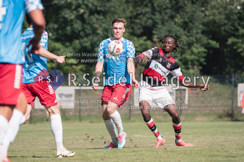 RS-1-126649 | Lukas Felix Krüger (#9, EN03), Alaka-Rodrigue Stephan Wemakor (#16, AFC)