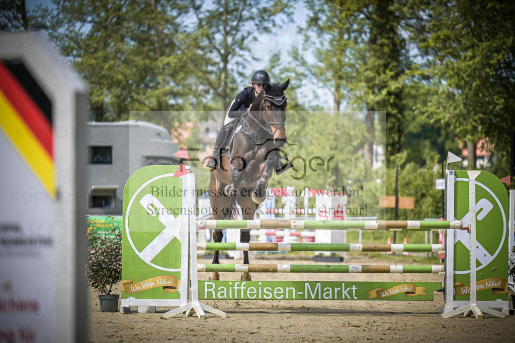 DOS_8321 | Entdecke hochwertige Reitturnierfotos von Foto Oger. Professionell, emotional und authentisch – jetzt Lieblingsmomente im Shop bestellen.Deutschlandweite Turnierfotografie. - Realisiert mit Pictrs.com