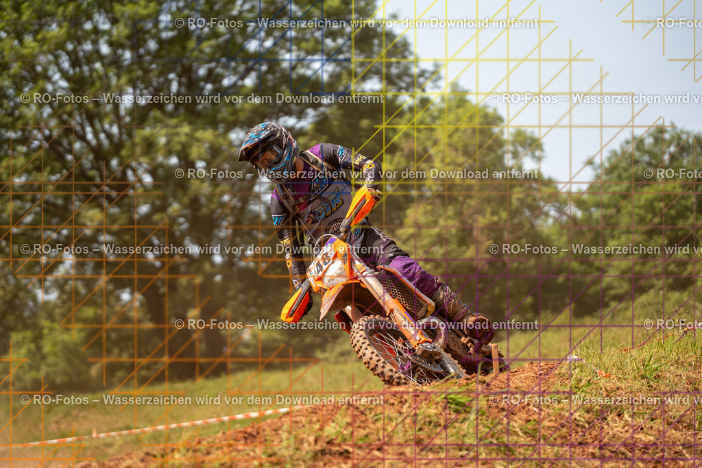 Wolfshausen 5 Lauf -304 | Sportfotografie von RO-Fotos: Motorsport, Motocross, Enduro, Laufveranstaltungen und Triathlon. Professionelle Fotos von Sportlern und Events. - Realisiert mit Pictrs.com