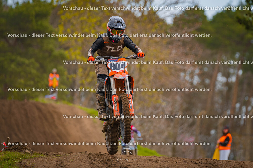 04_13_Bensdorf_Ladies-1605 | Sportfotografin aus Berlin-Brandenburg mit Fokus auf Motocross. Ich halte deine sportliche Leistung und echte Emotionen auf und neben der Strecke professionell fest. Entdecke die Fotos von deinem Rennen und bestelle sie direkt hier im Shop.