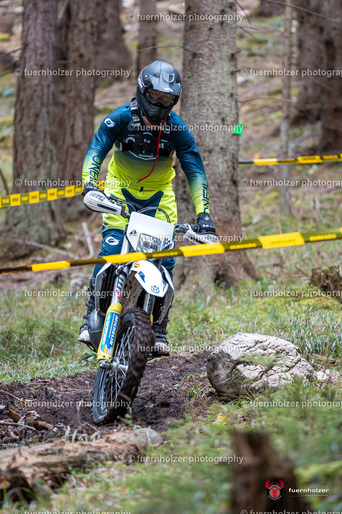 fuernholzer_251026-C2-217 | Fotografische Impressionen von der Red Stag Enduro Extreme by fuernholzer-photography.com. Endurosport in Österreich fotografisch festgehalten von fuernholzer. Auftragsfotografie für Private, Gewerbefotos und Industriefotografie. Eventfotografie, Sportfotografie und Motorsportfotografie. Anbieter von Fotoworkshops, Fototraining, fotografischen Vorträgen und Fotoseminaren.