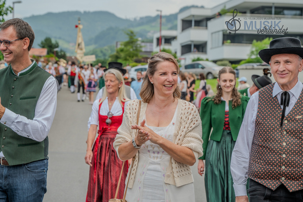 DSC_5807 | "Fussifoto.com – Ihr Ansprechpartner für hochwertige Fotografie! Entdecken Sie kreative Bilder und professionelle Dienstleistungen. Kontaktieren Sie uns für Ihre Projekte!"