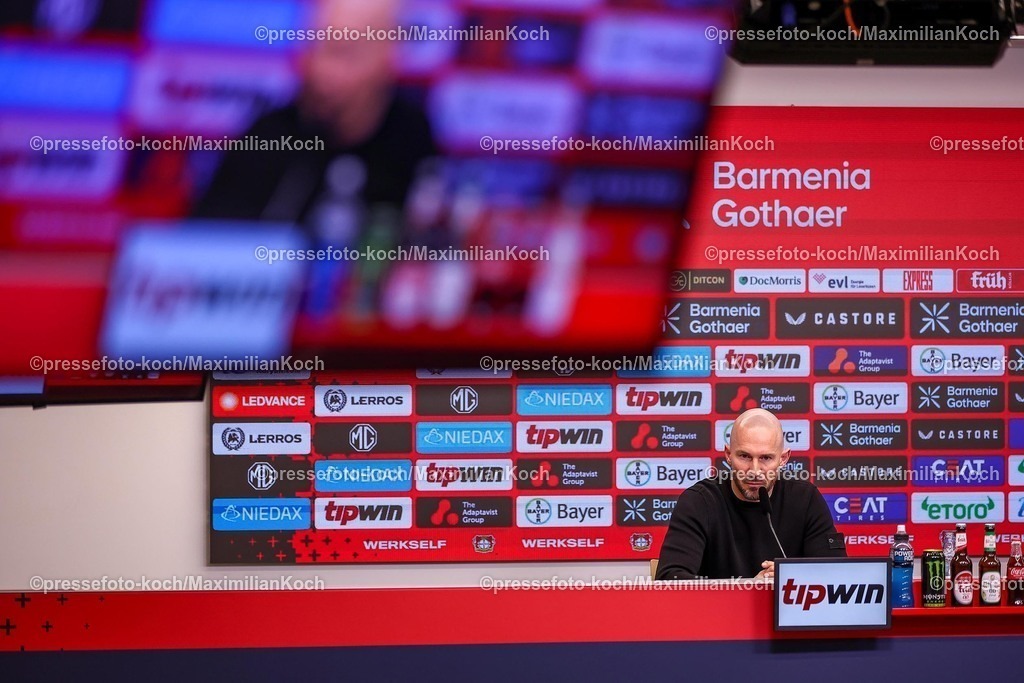 Lev02022502295 | 02.02.2025, Fußball, Bayer 04 Leverkusen - TSG 1899 Hoffenheim, 1. Fußball Bundesliga, 20. Spieltag, BayArena, Saison 2024 2025: Cheftrainer Christian Ilzer (Trainer Hoffenheim) bei der Pressekonferenz nach dem SpielDFB regulations prohibit any use of photographs as image sequences and or quasi-video.