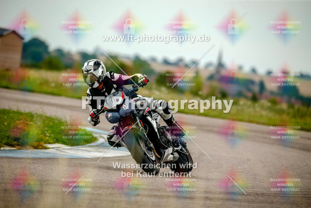 Chambley Juli-2264 | Hier findet Ihr Bilder von Touristenfahrten auf der Nürburgring Nordschleife oder von anderen Veranstaltungen die ich besucht habe. Viel Spass beim Durch Schauen 