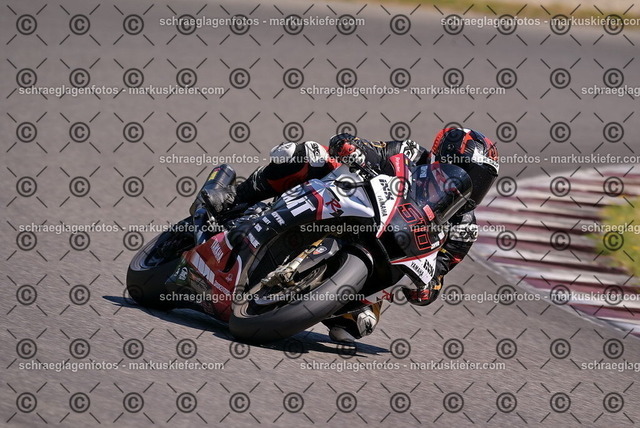 26bt05-0890 | markuskiefer.com - Realisiert mit Pictrs.com