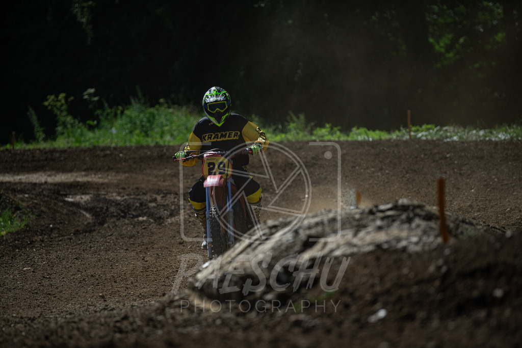 Twin (33) | Paeschuphoto Shop - Wer nicht sucht der auch nicht findet.Ob Motocrossbilder oder von einem besuchtem Spiel, Hauptsache Action. - Realisiert mit Pictrs.com