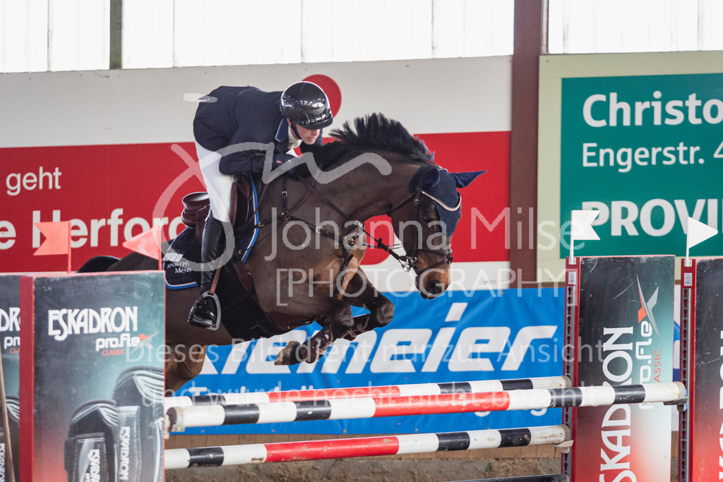 250322_HF-Schwarzenmoor_A2-Spr-125 | Deine schönsten Turniermomente als professionelle Fotos! Entdecke hochwertige Pferdesport-Fotografie im Online-Shop. Jetzt Fotos finden & bestellen!