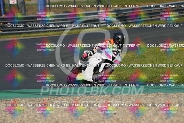 2024_07_09_PBK_61402 | Sportfotografie; SlowMotion; Video; Rennstrecke; Hafeneger; Speer; Racing; RSE; BMW; CBO; Trackday; Motorsportarena; Hockenheimring; Brno; Most; Barcelona; Valencia