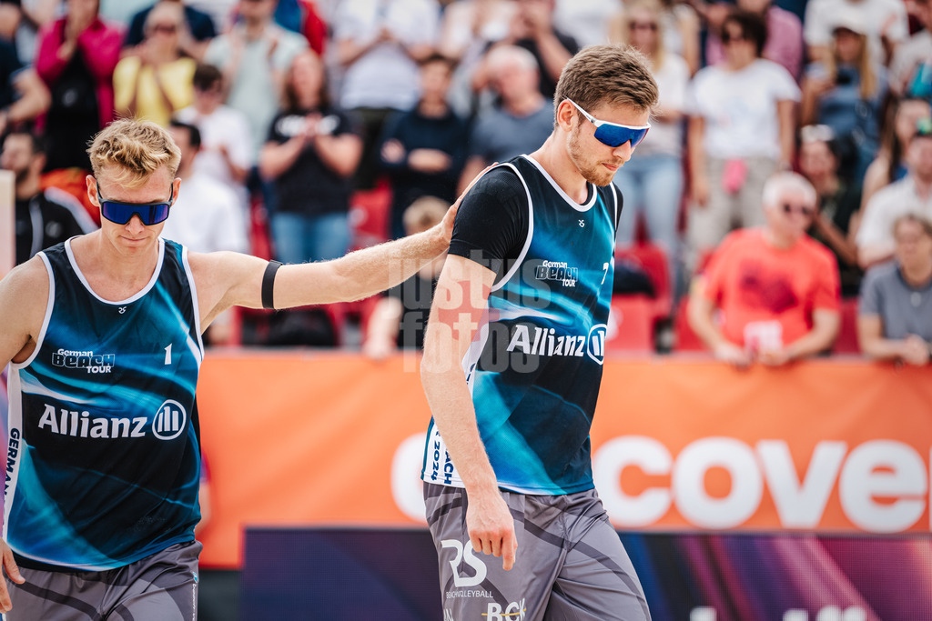 Beachvolleyball | Männer | German Beach Tour 2024 | Tourstop Bremen | 08.06.2024 | v.l. Jonas Reinhardt und Milan Sievers