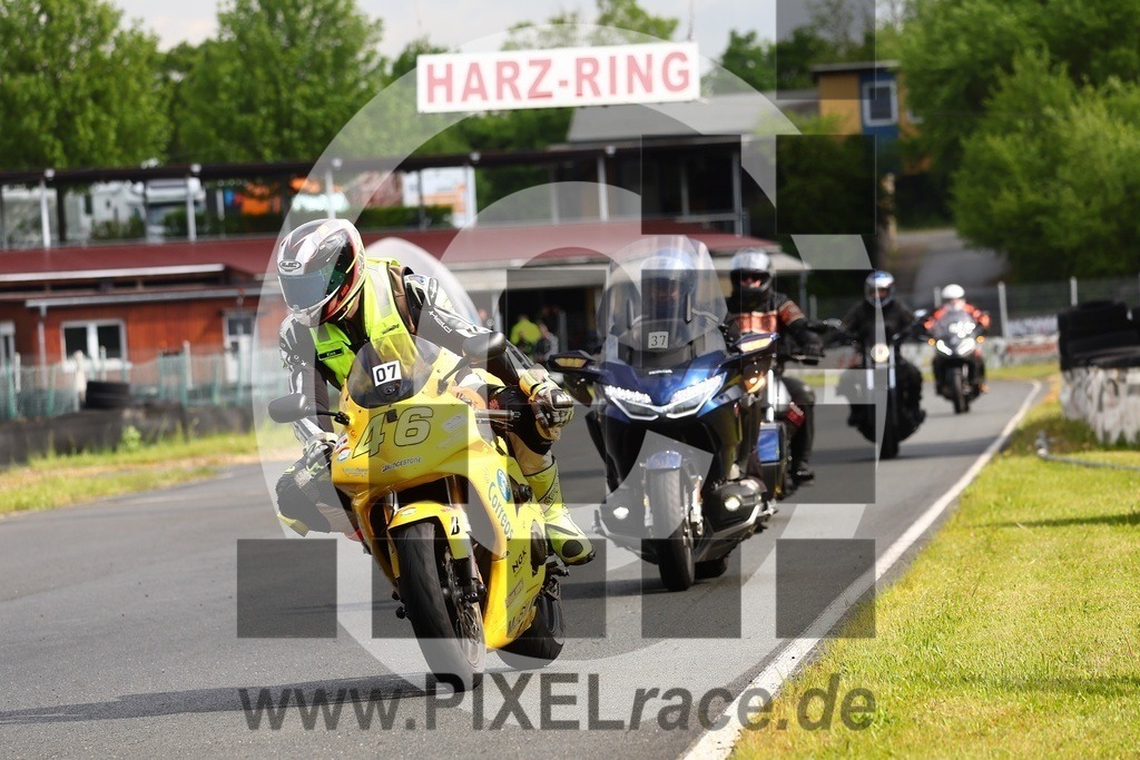 top-20260513_02040 | Schöne Erinnerungen an spannende Momente - das festzuhalten ist unser Job. PIXELrace.de ist seit 2003 auf den Rennstrecken Europas unterwegs um die Action draußen beim Fahren und die wunderbare Stimmung imm Fahrerlager für euch einzufangen.