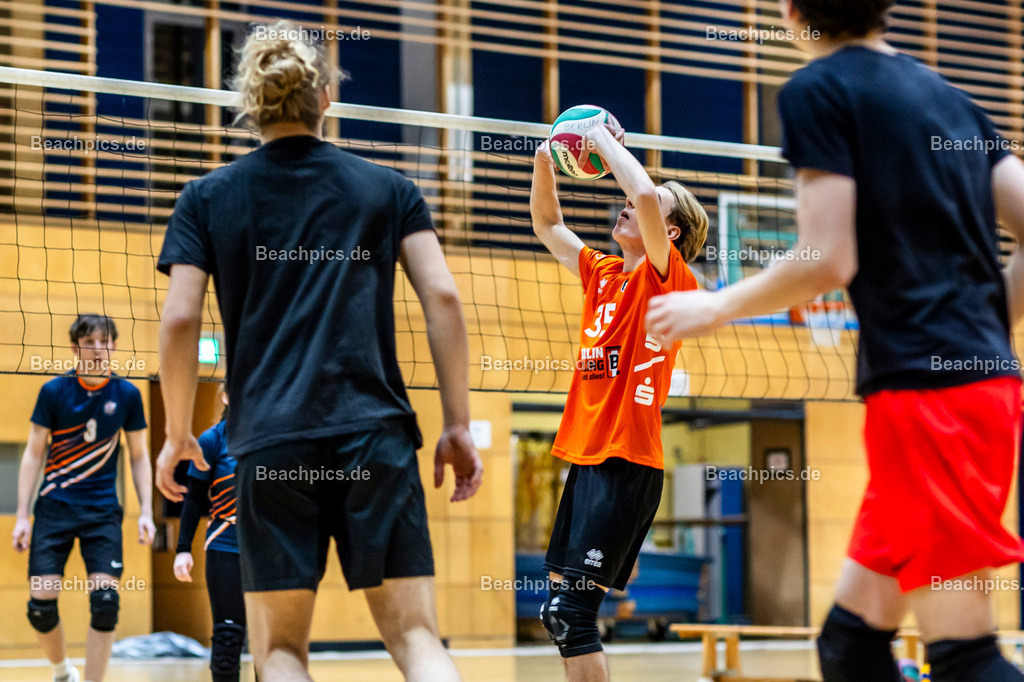 2024-00111440-3-Icke-Cup-Berlin |  16.11.2024; Berlin Foto: Gerold Rebsch - www.beachpics.de