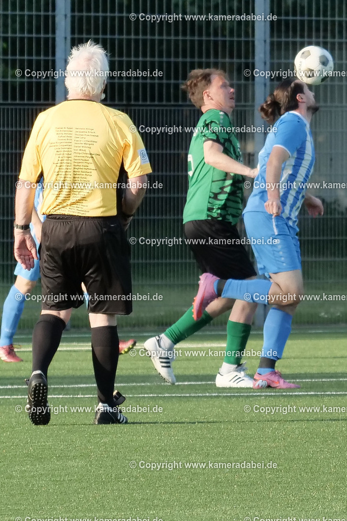 Fußball Kreispokal 25/26 Ü 32 : Spiel um Platz 3 : SV 08/29 Friedrichsfeld - SV Ringenberg AH  2 : 1 | Fußball Kreispokal 25/26 Ü 32 : Spiel um Platz 3 : SV 08/29 Friedrichsfeld - SV Ringenberg AH  2 : 1Spielort : Voerde Friedrichsfeld - Realisiert mit Pictrs.com