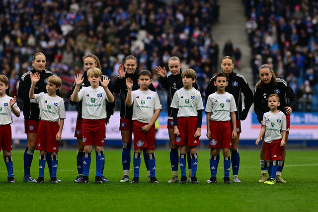 Fußball I Frauen I Saison 2025-2026 I Bundesliga I 10. Spieltag I Hamburger SV - 1. FC Nürnberg I 43268 | Der Sportfotograf. - Realisiert mit Pictrs.com