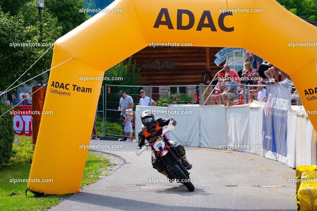 P1025606 | Erleben Sie atemberaubende, hochqualitative Fotos Ihrer Fahrt entlang der malerischen Alpenstraßen. Besuchen Sie alpineshots.com, um professionelle Aufnahmen Ihrer unvergesslichen Reise zu finden und zu kaufen - Realisiert mit Pictrs.com