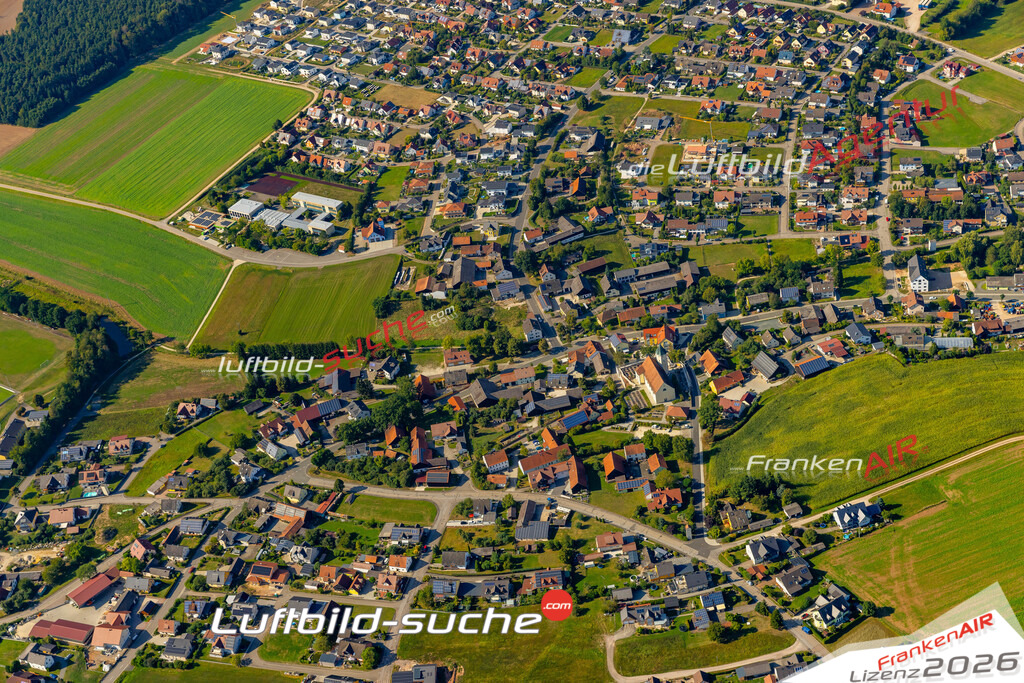 Das Luftbild zeigt :  Schmidgaden - Die Luftaufnahme wurde 2024 vom UL-Flugzeug aus erstellt ( keine Drohne ) - Hochauflösende Luftaufnahme - Für grossformatige Ausdrucke geeignet. Die Geschenkidee !Mit Lizenz und Bildrechte bestellbar