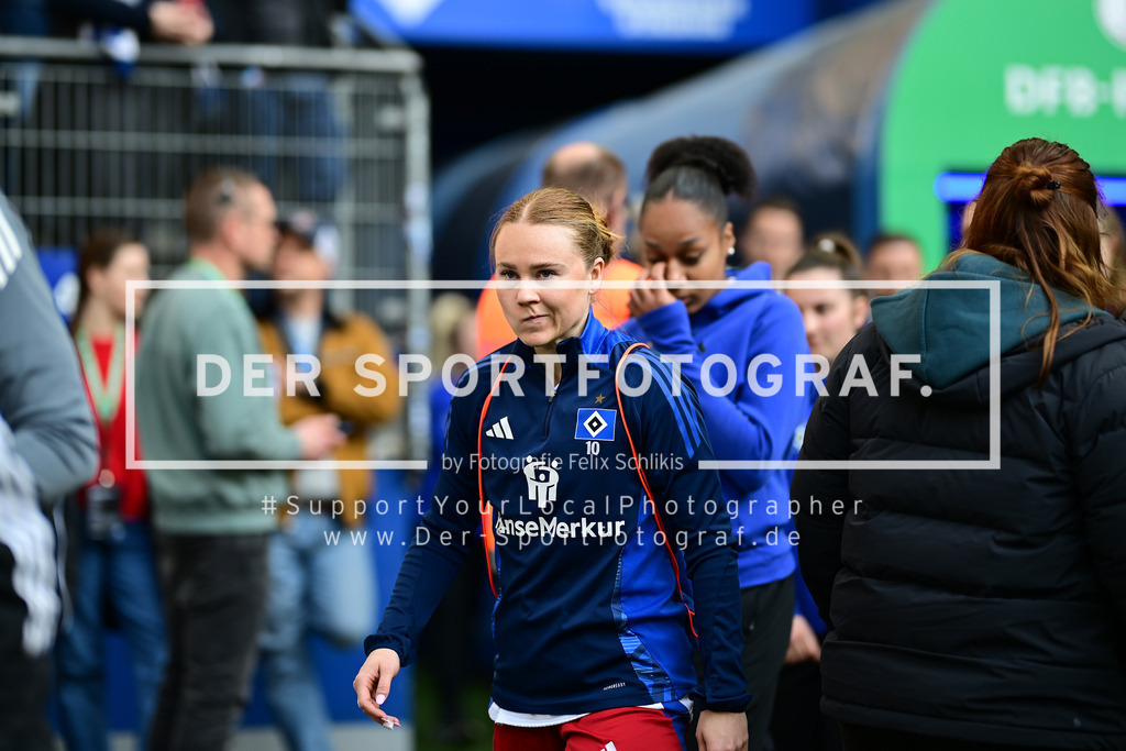 Fußball I Frauen I Saison 2024-2025 I DFB-Pokal I Halbfinale I Hamburger SV - SV Werder Bremen I 31292 | Der Sportfotograf. - Realisiert mit Pictrs.com
