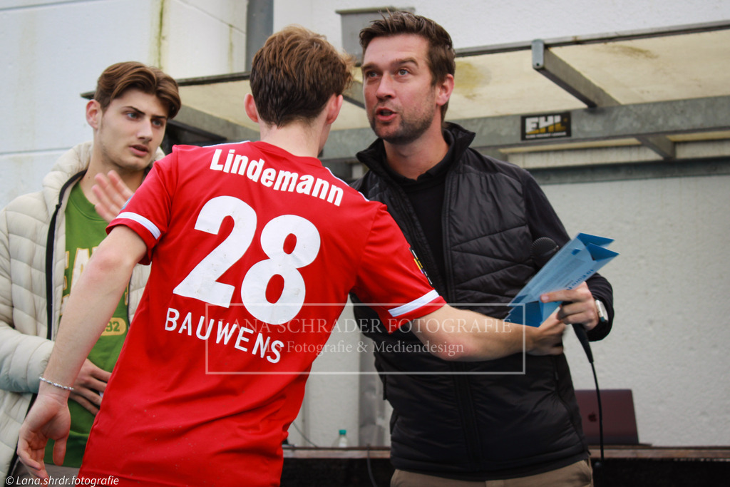 DM22 FINALE RWK-HTHC 23.10.22-38 | lanaschraderfotografie - Realisiert mit Pictrs.com