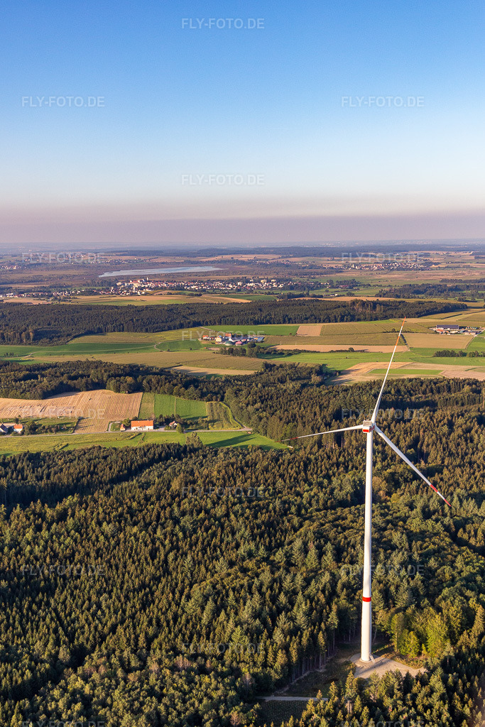 Luftbild: Windpark Bad Saulgau im Ortsteil Braunenweiler in Bad Saulgau im Bundesland Baden-Württemberg in Deutschland. Foto: IMG_128974.jpg vom 03.09.2021 durch Werner Riehm/FLY-FOTO.de