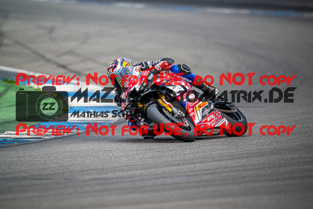 MaZZes_FotoMatrix_220924_1273 | PRO SUPERSTOCK