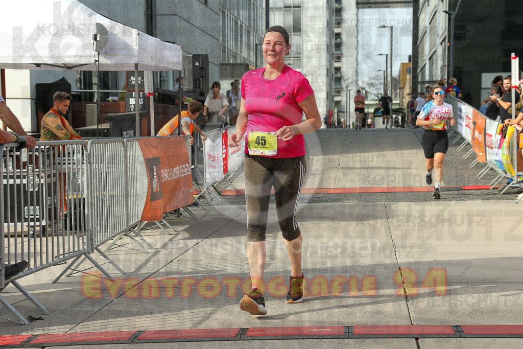 250920_1541_EX1_0468 | Sportfotografie im Rhein-Sieg Kreis, Köln, Bonn, NRW, Rheinland Pfalz, Hessen, etc. Unser Tätigkeitsfeld umfasst den Laufsport vom Volkslauf über den Marathon, Duathlon, Triathon bis zum Ultralauf wie Kölnpfad Ultra oder Schindertrail.
