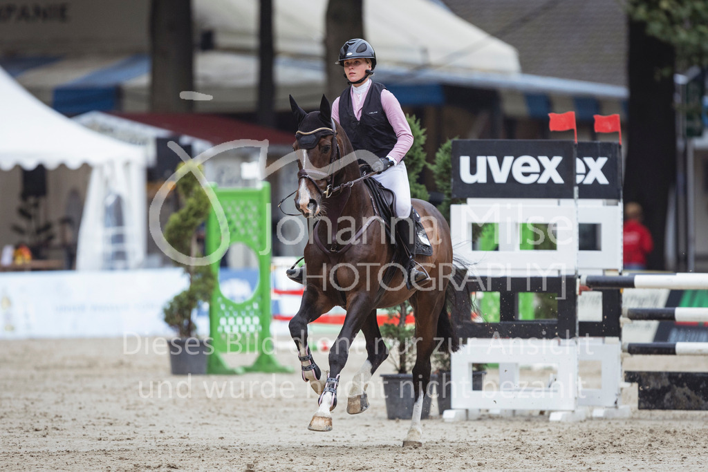 240913_OWLCh_AmateurS-321 | Deine schönsten Turniermomente als professionelle Fotos! Entdecke hochwertige Pferdesport-Fotografie im Online-Shop. Jetzt Fotos finden & bestellen!