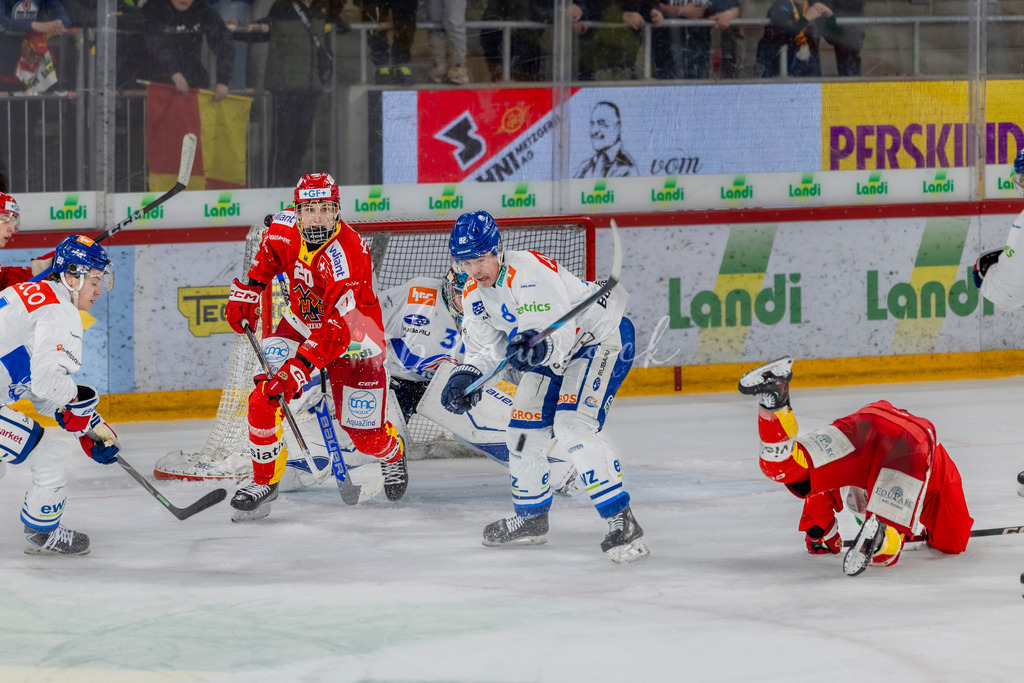 EHCB vs GCK 20260104-7857 | Sportbilder, Sportfotograf, Hochzeits- und Eventfotografin, Flugshows, Portraits und Tiershooting, Aviation, Downhill, Nationalleague, Swissleague, International