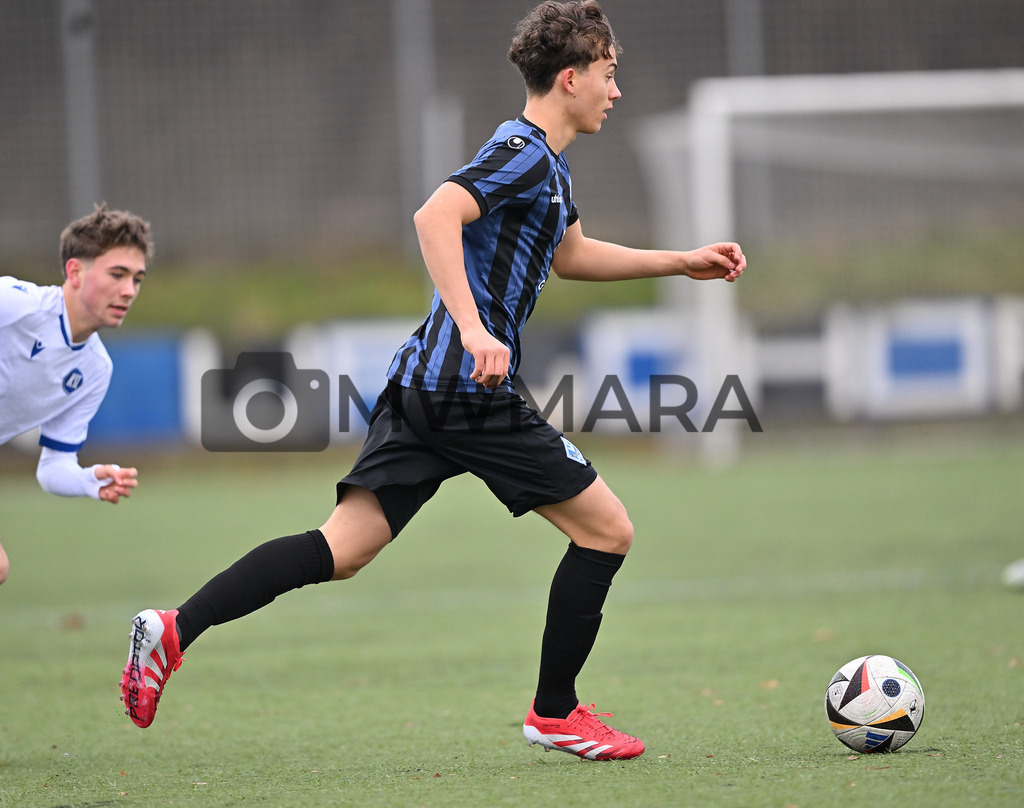 Fussball I Herren I Saison 2025-2026 I Bundesliga I 6. Spieltag I Eintracht Frankfurt - FC Bayern München  | MWMARA - Realisiert mit Pictrs.com