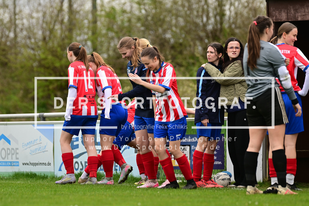 Fußball I Frauen I Saison 2025-2026 I Kreisliga I 13. Spieltag I FC Rosengarten - SV Ahlerstedt-Ottendorf IV I 166920 | Der Sportfotograf. - Realisiert mit Pictrs.com