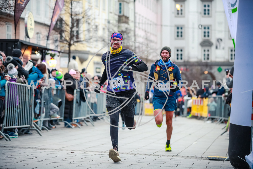 SILVESTERLAUF LINZ 25 | Linz, AUSTRIA, 31. Dezember 25, TRIRUN SILVESTERLAUF LINZ 25 , Image shows: 
Photo: WAPICS / BINDER Manuel