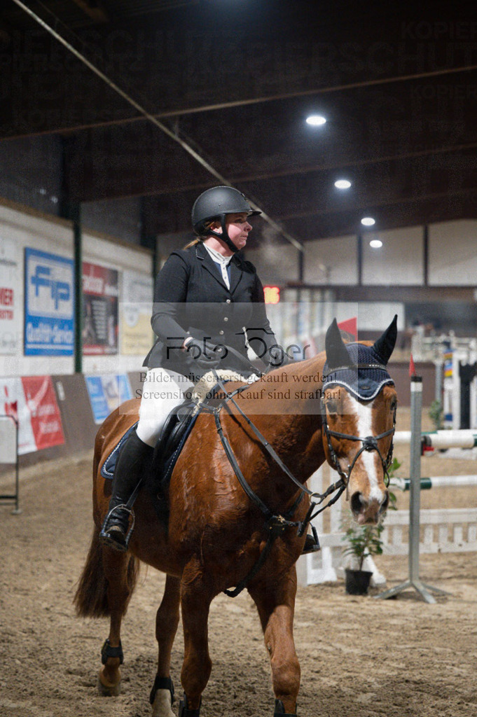 Hallenreittunier Voxtrup 2023 | Entdecke hochwertige Reitturnierfotos von Foto Oger. Professionell, emotional und authentisch – jetzt Lieblingsmomente im Shop bestellen.Deutschlandweite Turnierfotografie. - Realisiert mit Pictrs.com